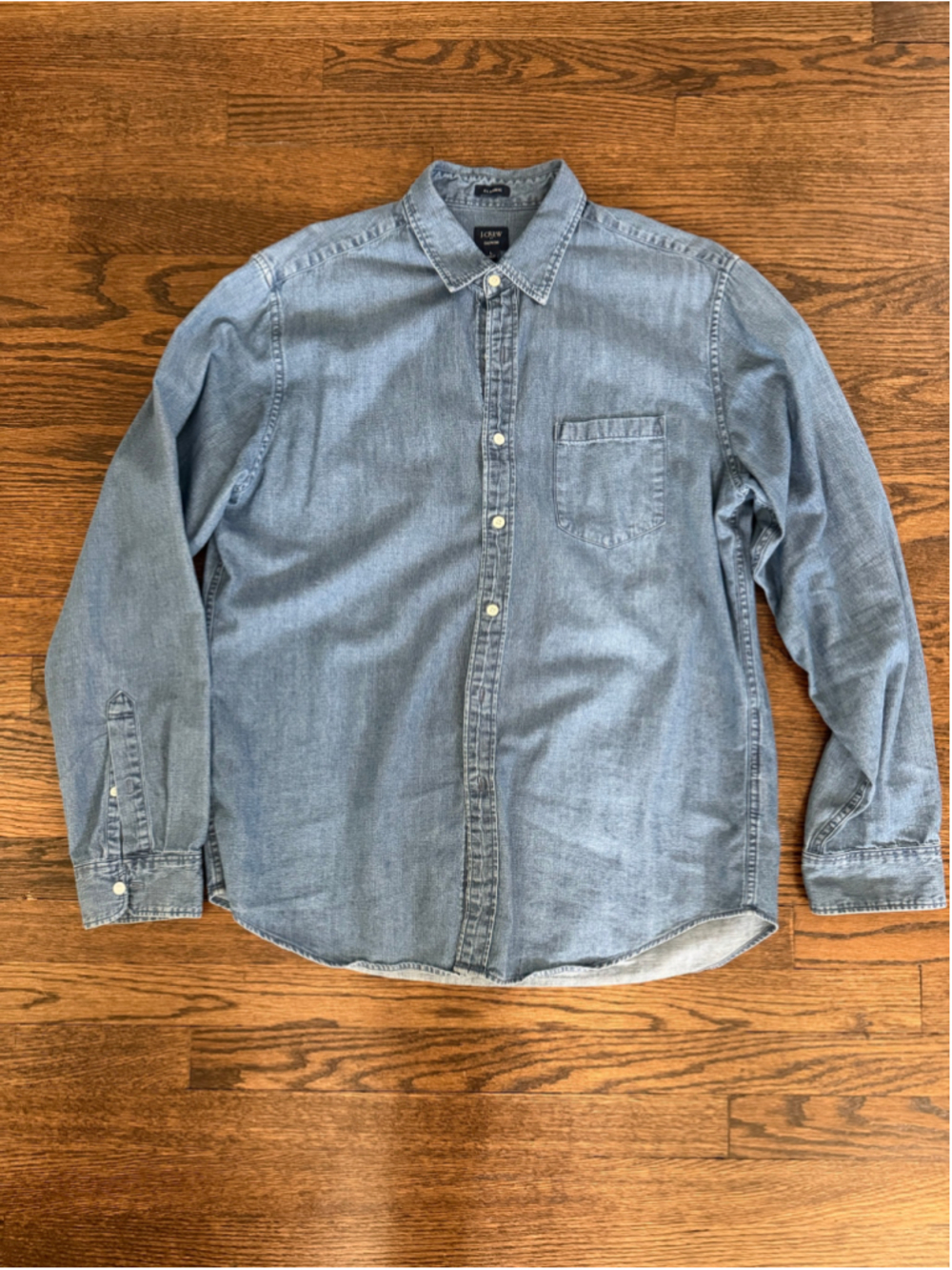 J.Crew Denim Men’s Chambray Button Down Shirt Faded Blue Large